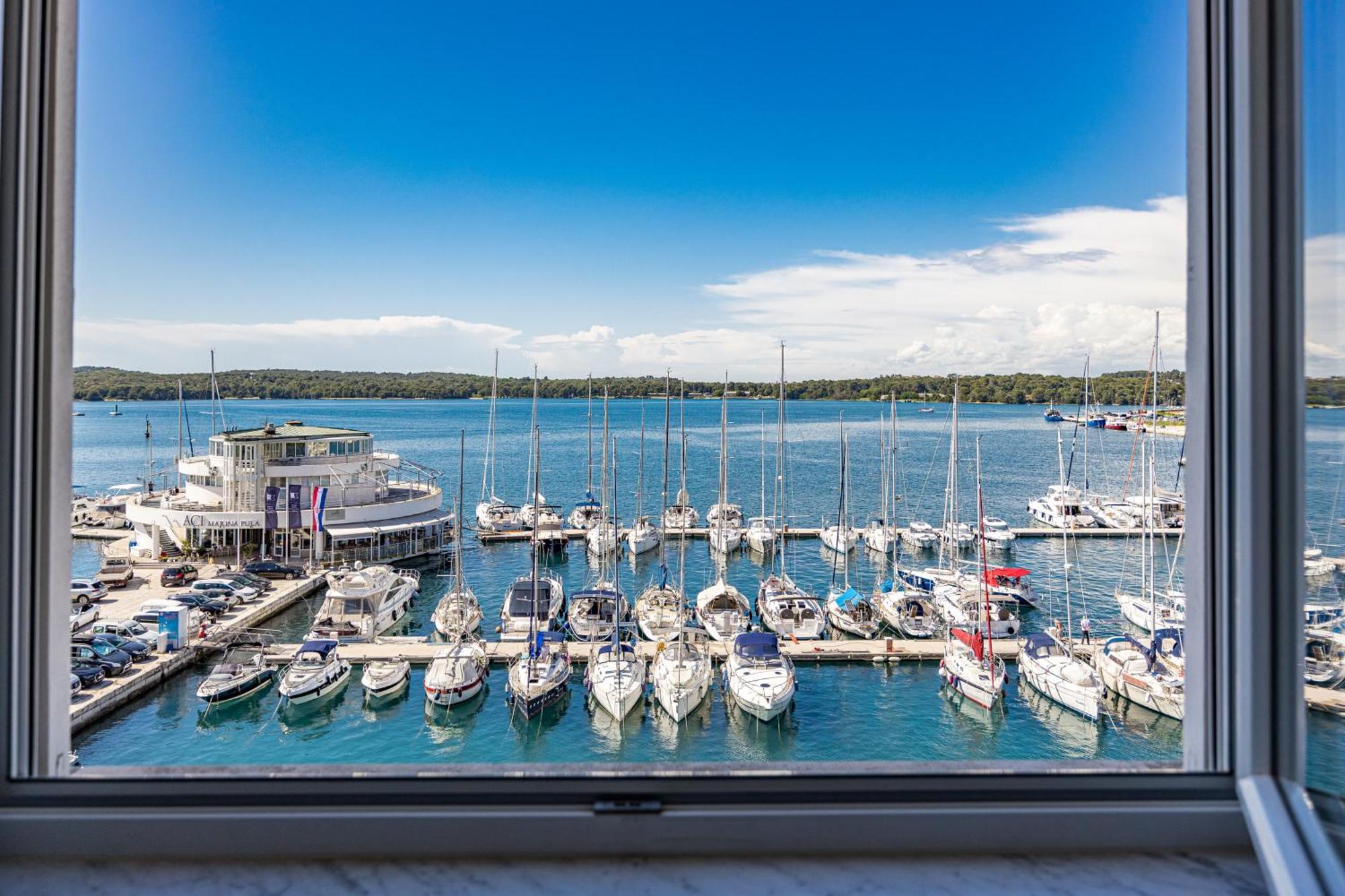 Apartment Seaview Arena Pula Ngoại thất bức ảnh